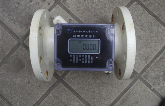 Tipo industrial medidor de fluxo ultra-sônico com água média, tamanho DN15mm da tubulação a DN6000mm